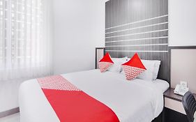Oyo 2233 Bell's Place Hotel Bogor Indonesia